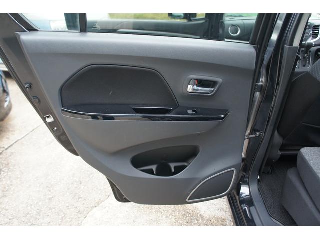 ワゴンRスティングレー T プッシュスタート パドルシフト オートライト HIDヘッドライト オートエアコン エアバッグ ミュージックプレイヤー接続可能 スマートキー(38枚目)