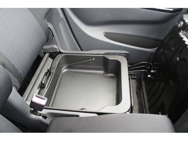 ワゴンRスティングレー T プッシュスタート パドルシフト オートライト HIDヘッドライト オートエアコン エアバッグ ミュージックプレイヤー接続可能 スマートキー(57枚目)