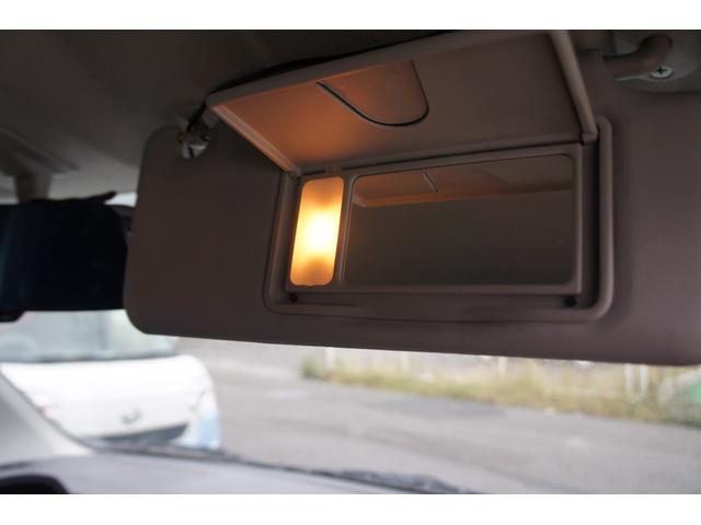 ワゴンRスティングレー T プッシュスタート パドルシフト オートライト HIDヘッドライト オートエアコン エアバッグ ミュージックプレイヤー接続可能 スマートキー(58枚目)