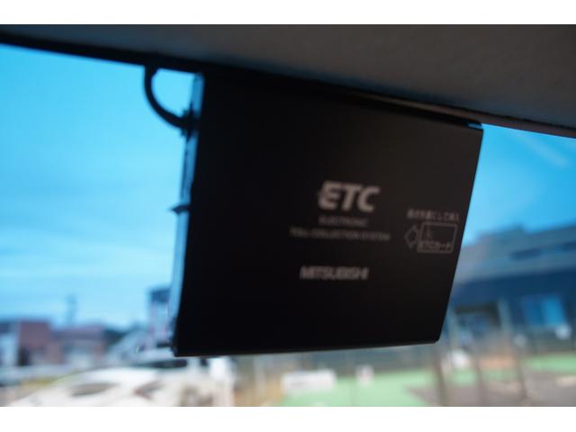 Ｎ－ＢＯＸカスタム Ｇ・Ｌパッケージ　純正ナビ　ＴＶ　ＥＴＣ　アルミホイール　保証１年　スマートキー　プッシュスタート　ディスチャージヘッドライト　パワーウィンドウ　両側スライドドア（10枚目）