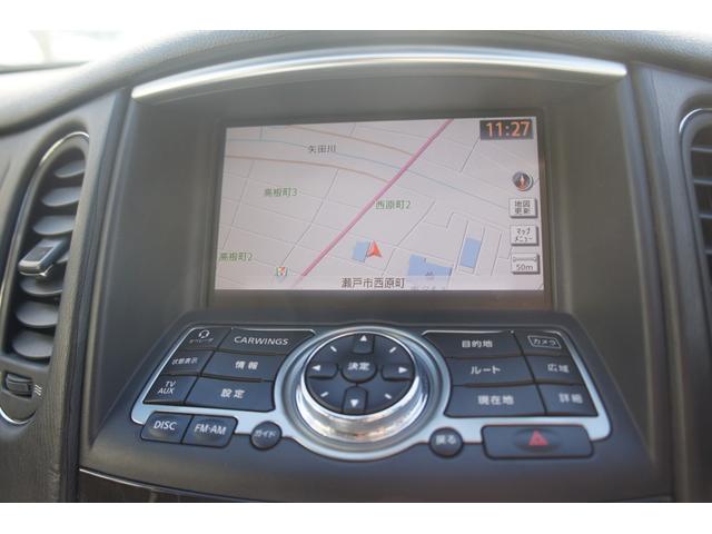 スカイラインクロスオーバー ３７０ＧＴ　タイプＰ　３６０°カメラ　シートヒーター　純正ナビ　保証１年　ＥＴＣ　フルセグＴＶ　電動シート　プッシュスタート　スマートキー　コーナーセンサー（4枚目）