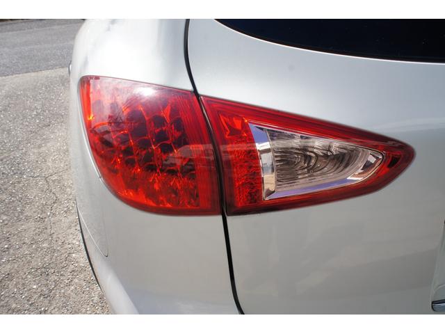 スカイラインクロスオーバー ３７０ＧＴ　タイプＰ　３６０°カメラ　シートヒーター　純正ナビ　保証１年　ＥＴＣ　フルセグＴＶ　電動シート　プッシュスタート　スマートキー　コーナーセンサー（42枚目）