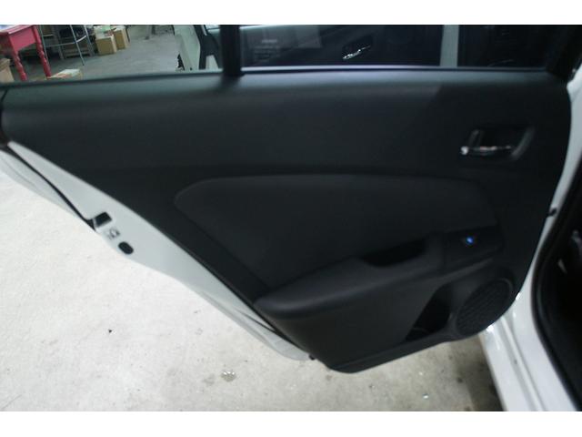 プリウス Ｓ　ナビ　ＴＶ　バックカメラ　ＥＴＣ　ドラレコ　保証１年　Ｂｌｕｅｔｏｏｔｈ接続　クルーズコントロール　オートマチックハイビーム　ドライブレコーダー　オートエアコン　プッシュスタート　キーレスエントリー（29枚目）