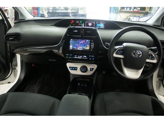 プリウス Ｓ　ナビ　ＴＶ　バックカメラ　ＥＴＣ　ドラレコ　保証１年　Ｂｌｕｅｔｏｏｔｈ接続　クルーズコントロール　オートマチックハイビーム　ドライブレコーダー　オートエアコン　プッシュスタート　キーレスエントリー（33枚目）