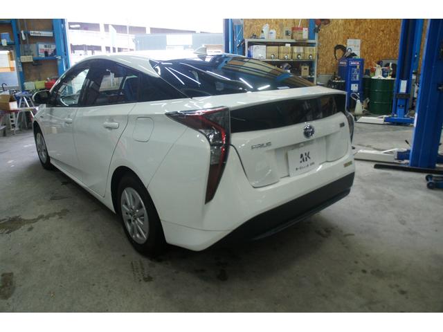 プリウス Ｓ　ナビ　ＴＶ　バックカメラ　ＥＴＣ　ドラレコ　保証１年　Ｂｌｕｅｔｏｏｔｈ接続　クルーズコントロール　オートマチックハイビーム　ドライブレコーダー　オートエアコン　プッシュスタート　キーレスエントリー（67枚目）