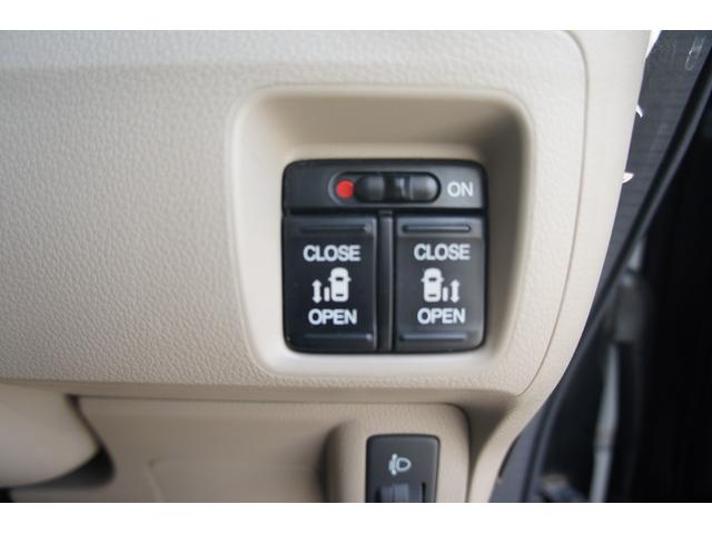 Ｎ－ＢＯＸ Ｇ・ターボパッケージ　純正ナビ　両側パワー　ＴＶ　バックカメラ　保証１年　ＥＴＣ　ドライブレコーダー　ＣＤ再生　ＤＶＤ再生　オートエアコン　クルーズコントロール　両側パワースライドドア（11枚目）