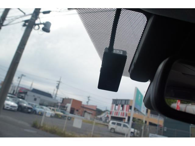 プリウス Ｓセーフティプラス　Ｂｌｕｅｔｏｏｔｈ対応ナビ／バックカメラ／ビルトインＥＴＣ／前ドライブレコーダー／ワンセグＴＶ／社外アルミホイール／オートライト／クルーズコントロール／オートエアコン／パワステ／エアバック（9枚目）