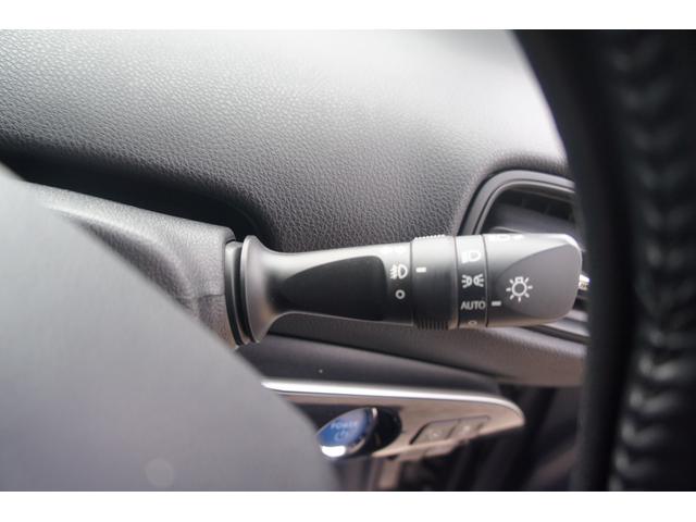 プリウス Ｓセーフティプラス　Ｂｌｕｅｔｏｏｔｈ対応ナビ／バックカメラ／ビルトインＥＴＣ／前ドライブレコーダー／ワンセグＴＶ／社外アルミホイール／オートライト／クルーズコントロール／オートエアコン／パワステ／エアバック（14枚目）