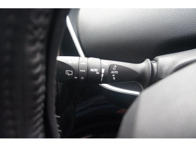 プリウス Ｓセーフティプラス　Ｂｌｕｅｔｏｏｔｈ対応ナビ／バックカメラ／ビルトインＥＴＣ／前ドライブレコーダー／ワンセグＴＶ／社外アルミホイール／オートライト／クルーズコントロール／オートエアコン／パワステ／エアバック（15枚目）