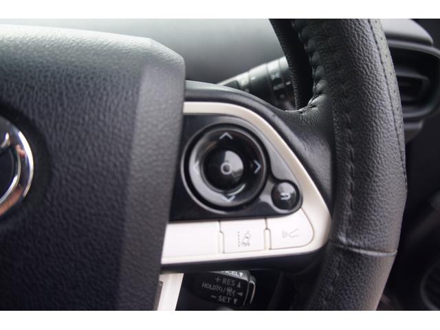 プリウス Ｓセーフティプラス　Ｂｌｕｅｔｏｏｔｈ対応ナビ／バックカメラ／ビルトインＥＴＣ／前ドライブレコーダー／ワンセグＴＶ／社外アルミホイール／オートライト／クルーズコントロール／オートエアコン／パワステ／エアバック（17枚目）