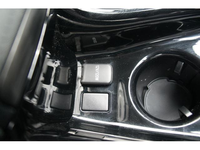プリウス Ｓセーフティプラス　Ｂｌｕｅｔｏｏｔｈ対応ナビ／バックカメラ／ビルトインＥＴＣ／前ドライブレコーダー／ワンセグＴＶ／社外アルミホイール／オートライト／クルーズコントロール／オートエアコン／パワステ／エアバック（19枚目）