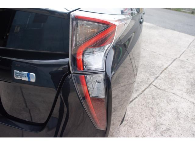 プリウス Ｓセーフティプラス　Ｂｌｕｅｔｏｏｔｈ対応ナビ／バックカメラ／ビルトインＥＴＣ／前ドライブレコーダー／ワンセグＴＶ／社外アルミホイール／オートライト／クルーズコントロール／オートエアコン／パワステ／エアバック（65枚目）