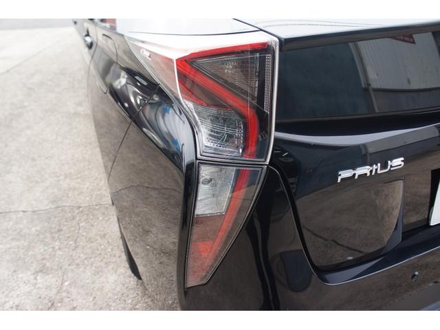 プリウス Ｓセーフティプラス　Ｂｌｕｅｔｏｏｔｈ対応ナビ／バックカメラ／ビルトインＥＴＣ／前ドライブレコーダー／ワンセグＴＶ／社外アルミホイール／オートライト／クルーズコントロール／オートエアコン／パワステ／エアバック（66枚目）