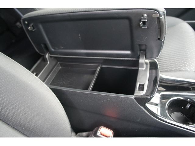 プリウス Ｓセーフティプラス　Ｂｌｕｅｔｏｏｔｈ対応ナビ／バックカメラ／ビルトインＥＴＣ／前ドライブレコーダー／ワンセグＴＶ／社外アルミホイール／オートライト／クルーズコントロール／オートエアコン／パワステ／エアバック（69枚目）