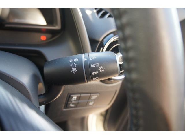 デミオ １３Ｓ　５ＭＴ／スポーティパッケージ／セーフティパッケージ／Ｂｌｕｅｔｏｏｔｈ対応純正ナビ／フルセグＴＶ／ＥＴＣ／車線逸脱警報／オートライト／横滑り防止／スマートキー＆プッシュスタート／１年保証付（13枚目）