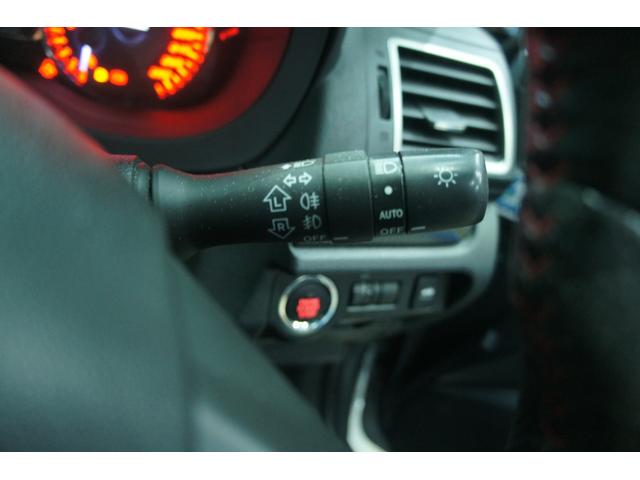 WRX STI STI 6MT/ナビ/フルセグTV/バックモニター/ETC/ハーフレザーシート/スマートキー&プッシュスタート/オートライト/パワーシート/LEDヘッドライト/OBDチェック済/1年保証付(11枚目)