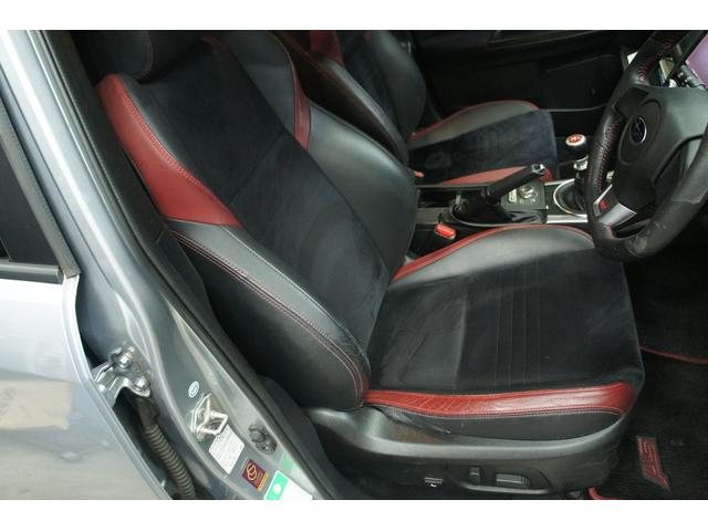 WRX STI STI 6MT/ナビ/フルセグTV/バックモニター/ETC/ハーフレザーシート/スマートキー&プッシュスタート/オートライト/パワーシート/LEDヘッドライト/OBDチェック済/1年保証付(42枚目)