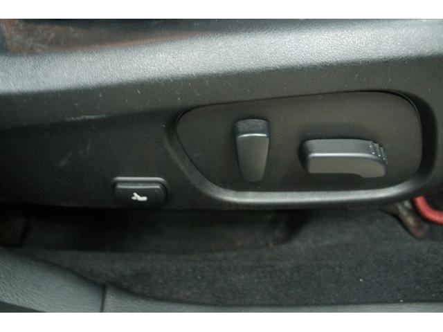 WRX STI STI 6MT/ナビ/フルセグTV/バックモニター/ETC/ハーフレザーシート/スマートキー&プッシュスタート/オートライト/パワーシート/LEDヘッドライト/OBDチェック済/1年保証付(61枚目)