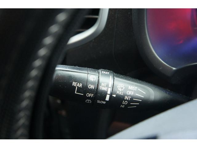 ソリオ ブラック＆ホワイトＩＩ　ナビ　フルセグＴＶ　ＥＴＣ　両側パワードア　保証１年　Ｂｌｕｅｔｏｏｔｈ接続　ＨＩＤヘッドライト　シートヒーター　ステアリングリモコン　オートライト　両側パワースライドドア　プッシュスタート（10枚目）