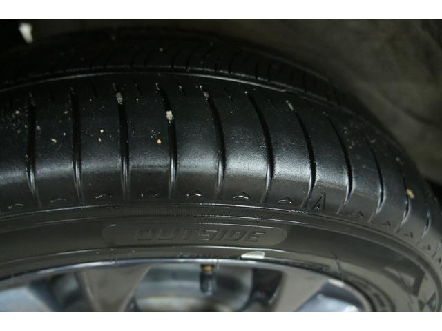 ソリオ ブラック＆ホワイトＩＩ　ナビ　フルセグＴＶ　ＥＴＣ　両側パワードア　保証１年　Ｂｌｕｅｔｏｏｔｈ接続　ＨＩＤヘッドライト　シートヒーター　ステアリングリモコン　オートライト　両側パワースライドドア　プッシュスタート（21枚目）