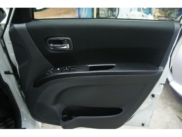 ソリオ ブラック＆ホワイトＩＩ　ナビ　フルセグＴＶ　ＥＴＣ　両側パワードア　保証１年　Ｂｌｕｅｔｏｏｔｈ接続　ＨＩＤヘッドライト　シートヒーター　ステアリングリモコン　オートライト　両側パワースライドドア　プッシュスタート（48枚目）