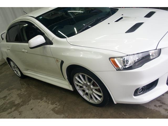 ランサー ＧＳＲエボリューションＸ　純正ナビ　フルセグＴＶ　バックカメラ　保証１年　Ｂｌｕｅｔｏｏｔｈ接続　ターボ　ＨＩＤヘッドライト　スマートキー　オートライト　キーレスエントリー　ＥＴＣ（31枚目）