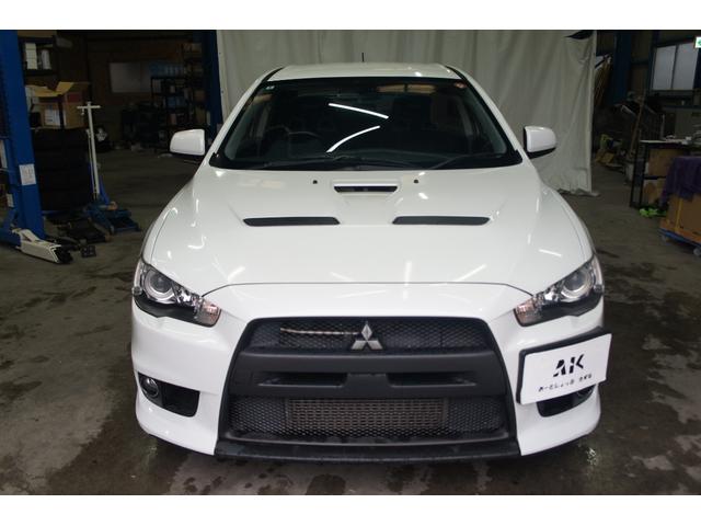 ランサー ＧＳＲエボリューションＸ　純正ナビ　フルセグＴＶ　バックカメラ　保証１年　Ｂｌｕｅｔｏｏｔｈ接続　ターボ　ＨＩＤヘッドライト　スマートキー　オートライト　キーレスエントリー　ＥＴＣ（32枚目）