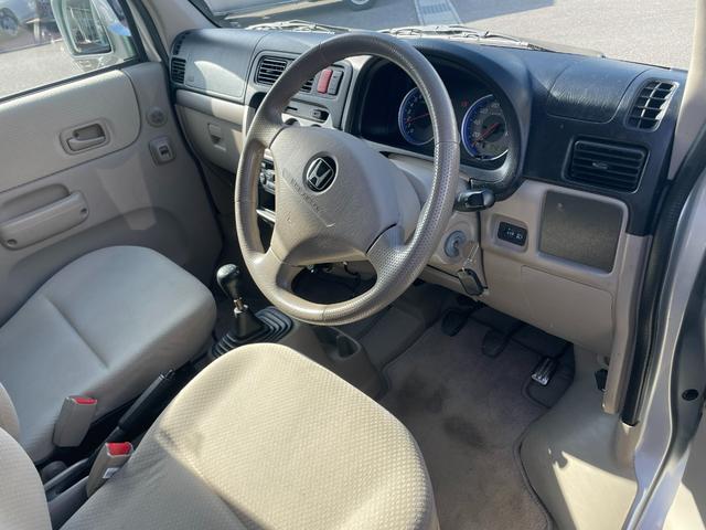 バモス Ｍ　純正ＣＤ　５速ＭＴ　４ＷＤ　キーレス　両側スライドドア　社外１３インチアルミ　自社（8枚目）