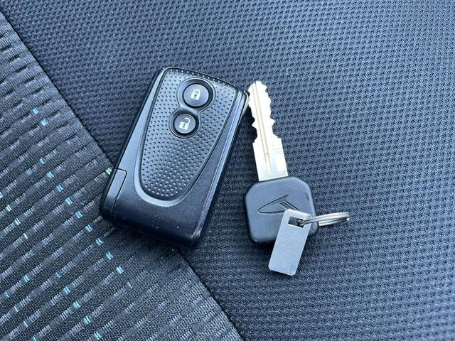 ムーヴ カスタム　Ｘ　ＳＡ　社外メモリーナビフルセグＴＶ　ＣＤ　ＤＶＤ　ＵＳＢ　スマートキー　ＬＥＤライト　衝突軽減ブレーキ　純正１４インチアルミ　アイドリングストップ　タイミングチェーン車　ワンオーナー車　自社買取車（6枚目）