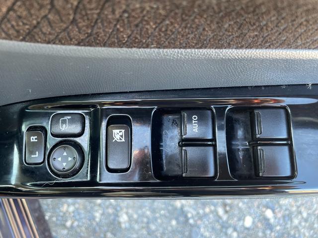 ルークス ハイウェイスター　保証付　車検２年付　禁煙車　コンピュータ診断済　両側スライド片側電動ドア　スマートキー　ナビ　ＴＶ　ＣＤ　ＤＶＤ　Ｂｌｕｅｔｏｏｔｈ　ＨＩＤ　フロントフォグ　純正アルミ　ベンチシート　フルフラット（48枚目）