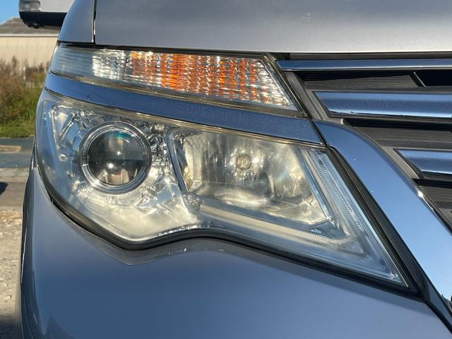 セレナ ハイウェイスターS-HVアドバンスドセーフティパック 保証付 車検2年付 修復歴無 禁煙車 ハイブリッド ナビ DVD TV Bluetooth 全周囲カメラ フリップダウンモニター スマートキー ETC オートクルーズコントロール 両側スライドドア(17枚目)