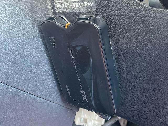 ミラココア ココアＸスペシャル　保証付　修復歴無　車検２年付　禁煙車　コンピュータ診断済　ナビ　ＴＶ　ＣＤ　ＤＶＤ　ＥＴＣ　キーレス　ベンチシート　フルフラット　ＡＣ　ＰＷ　電格ミラー　盗難防止装置　衝突安全ボディ　エアバッグ（9枚目）