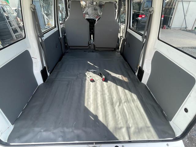 ＮＶ１００クリッパーバン ＤＸ　保証付　車検２年付　ラジオ　エアバッグ　パワステ　ＡＣ　ベンチシート　フルフラット（7枚目）
