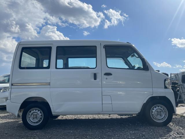 ＮＶ１００クリッパーバン ＤＸ　保証付　車検２年付　ラジオ　エアバッグ　パワステ　ＡＣ　ベンチシート　フルフラット（17枚目）