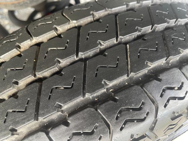 ＮＶ１００クリッパーバン ＤＸ　保証付　車検２年付　ラジオ　エアバッグ　パワステ　ＡＣ　ベンチシート　フルフラット（23枚目）