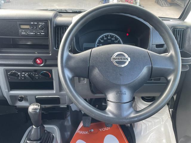 ＮＶ１００クリッパーバン ＤＸ　保証付　車検２年付　ラジオ　エアバッグ　パワステ　ＡＣ　ベンチシート　フルフラット（30枚目）
