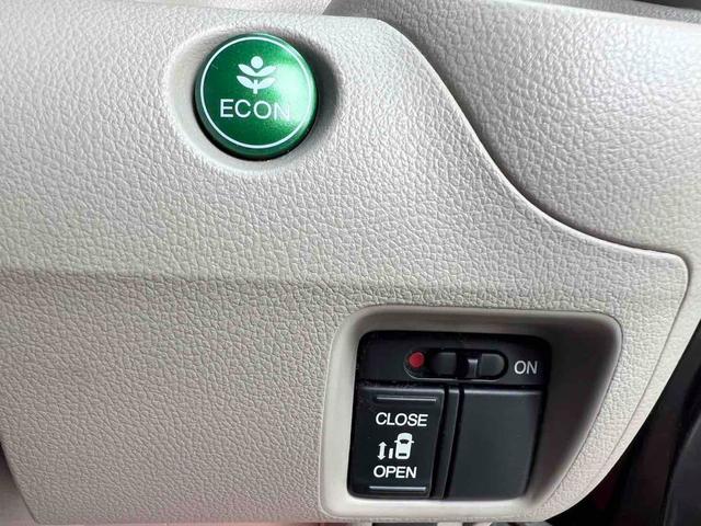 Ｎ－ＢＯＸ＋ Ｇ・Ｌパッケージ　福祉車輌　車いす　両側スライド・片側電動　ナビ　ＴＶ　オートライト　スマートキー　アイドリングストップ　　ベンチシート　ＣＶＴ　盗難防止システム　ＡＢＳ　ＥＳＣ　ＣＤ　ＤＶＤ再生　アルミホイール（6枚目）
