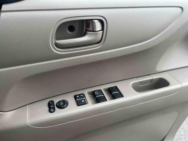 Ｎ－ＢＯＸ＋ Ｇ・Ｌパッケージ　福祉車輌　車いす　両側スライド・片側電動　ナビ　ＴＶ　オートライト　スマートキー　アイドリングストップ　　ベンチシート　ＣＶＴ　盗難防止システム　ＡＢＳ　ＥＳＣ　ＣＤ　ＤＶＤ再生　アルミホイール（9枚目）