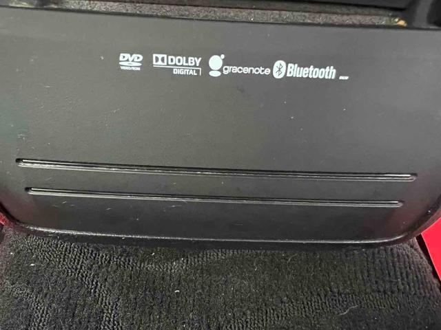 オデッセイ アブソルート　バックカメラ　ナビ　ＴＶ　オートクルーズコントロール　ＨＩＤ　スマートキー　電動格納ミラー　ＡＴ　アルミホイール　ＣＤ　ＤＶＤ再生　Ｂｌｕｅｔｏｏｔｈ　盗難防止システム　衝突安全ボディ　ＡＢＳ　ＥＳＣ（6枚目）