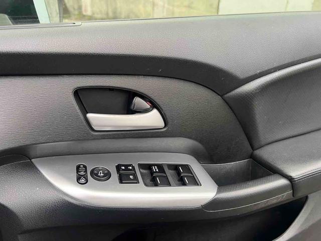 オデッセイ アブソルート　バックカメラ　ナビ　ＴＶ　オートクルーズコントロール　ＨＩＤ　スマートキー　電動格納ミラー　ＡＴ　アルミホイール　ＣＤ　ＤＶＤ再生　Ｂｌｕｅｔｏｏｔｈ　盗難防止システム　衝突安全ボディ　ＡＢＳ　ＥＳＣ（9枚目）