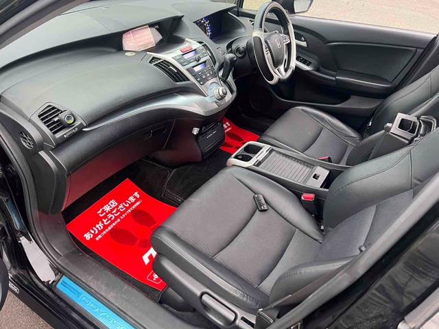 オデッセイ アブソルート　バックカメラ　ナビ　ＴＶ　オートクルーズコントロール　ＨＩＤ　スマートキー　電動格納ミラー　ＡＴ　アルミホイール　ＣＤ　ＤＶＤ再生　Ｂｌｕｅｔｏｏｔｈ　盗難防止システム　衝突安全ボディ　ＡＢＳ　ＥＳＣ（10枚目）