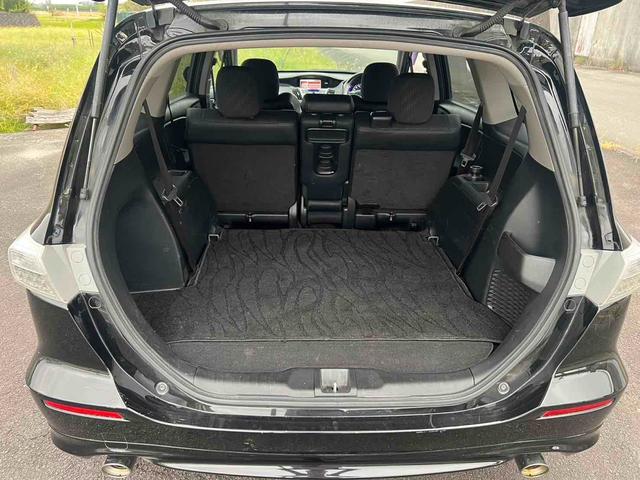 オデッセイ アブソルート　バックカメラ　ナビ　ＴＶ　オートクルーズコントロール　ＨＩＤ　スマートキー　電動格納ミラー　ＡＴ　アルミホイール　ＣＤ　ＤＶＤ再生　Ｂｌｕｅｔｏｏｔｈ　盗難防止システム　衝突安全ボディ　ＡＢＳ　ＥＳＣ（20枚目）