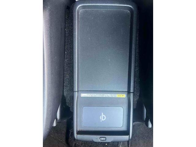 ヴォクシー ハイブリッドＶ　ｘ９　アルパインナビ　ドライブレコーダー　ＥＴＣ　オートクルーズコントロール　両側電動スライドドア　ＬＥＤヘッドランプ　スマートキー　シートヒーター　３列シート　ＣＶＴ　アルミホイール（7枚目）