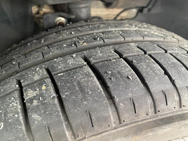 リーフ Ｇ（３０ｋｗｈ）　１７７ｋｍ走行可能　３０Ｘ　１００Ｖコンセント　ソーラーパネル　アラウンドビューモニター　ＢＯＳＥスピーカー　純正ナビ　ＴＶ　ＥＴＣ　ＬＥＤライト　エマージェンシーブレーキ　シート＆ハンドルヒーター（15枚目）