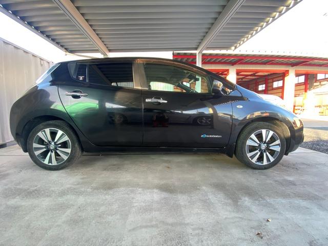 リーフ Ｘ　サンクスエディション（３０ｋｗｈ）　３０Ｘサンクスエディション　純正ナビ　ＴＶ　ＴＶキャンセラー　ＥＴＣ　ドライブレコーダー　ＬＥＤライト　エマージェンシーブレーキ　シート＆ハンドルヒーター（7枚目）