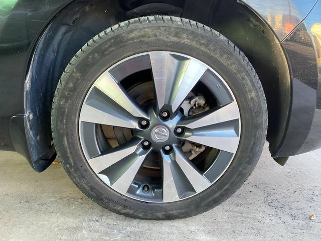 リーフ Ｘ　サンクスエディション（３０ｋｗｈ）　３０Ｘサンクスエディション　純正ナビ　ＴＶ　ＴＶキャンセラー　ＥＴＣ　ドライブレコーダー　ＬＥＤライト　エマージェンシーブレーキ　シート＆ハンドルヒーター（14枚目）