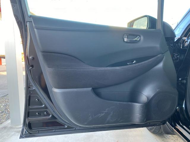 リーフ Ｘ　サンクスエディション（３０ｋｗｈ）　３０Ｘサンクスエディション　純正ナビ　ＴＶ　ＴＶキャンセラー　ＥＴＣ　ドライブレコーダー　ＬＥＤライト　エマージェンシーブレーキ　シート＆ハンドルヒーター（32枚目）