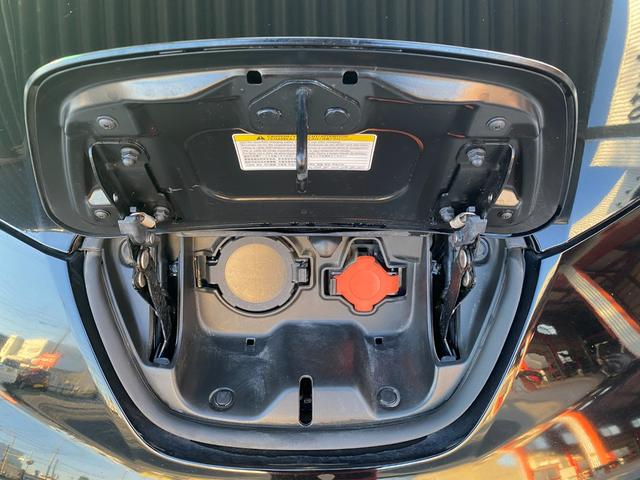 リーフ Ｘ　サンクスエディション（３０ｋｗｈ）　３０Ｘサンクスエディション　純正ナビ　ＴＶ　ＴＶキャンセラー　ＥＴＣ　ドライブレコーダー　ＬＥＤライト　エマージェンシーブレーキ　シート＆ハンドルヒーター（43枚目）