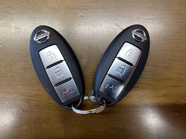 リーフ Ｘ　サンクスエディション（３０ｋｗｈ）　３０Ｘサンクスエディション　純正ナビ　ＴＶ　ＴＶキャンセラー　ＥＴＣ　ドライブレコーダー　ＬＥＤライト　エマージェンシーブレーキ　シート＆ハンドルヒーター（44枚目）