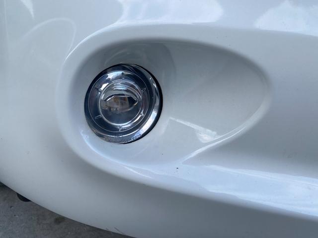 リーフ Ｘ（３０ｋｗｈ）　１１９ｋｍ走行可能　３０Ｘ　ＯＺ１８ＡＷ　ローダウン　純正ナビ　ＴＶ　ＴＶキャンセラー　ＥＴＣ　ドライブレコーダー　ＬＥＤライト　ＬＥＤフォグ　エマージェンシーブレーキ　シート＆ハンドルヒーター（14枚目）